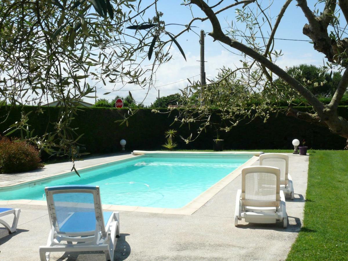 Le Clos De La Vigne Bed & Breakfast Montreuil  Dış mekan fotoğraf